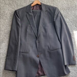 Hugo Boss Charcoal Men's Suit